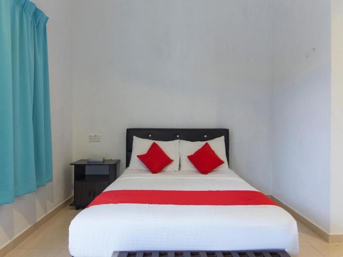 Alpha Motel Pantai Cenang  Exterior photo