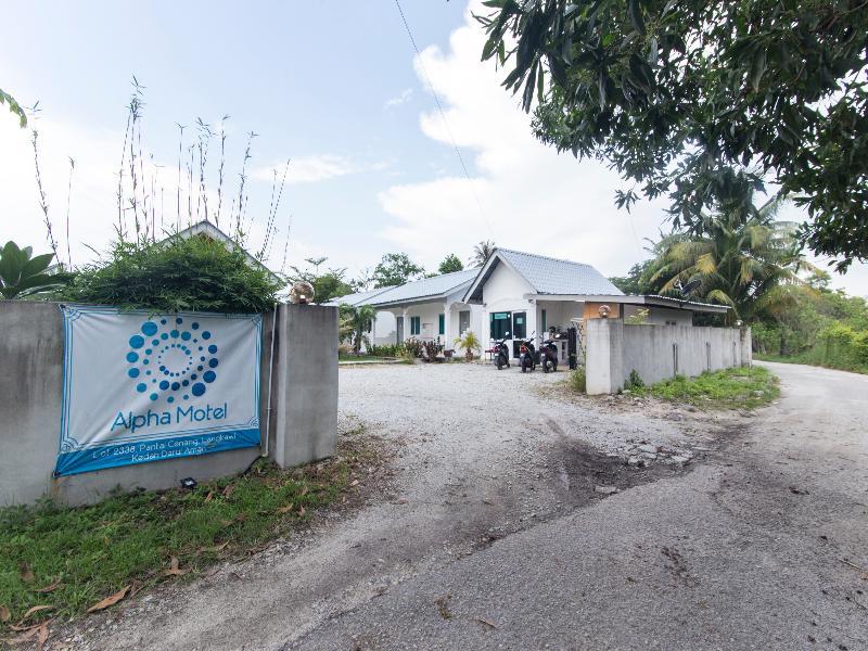 Alpha Motel Pantai Cenang  Exterior photo