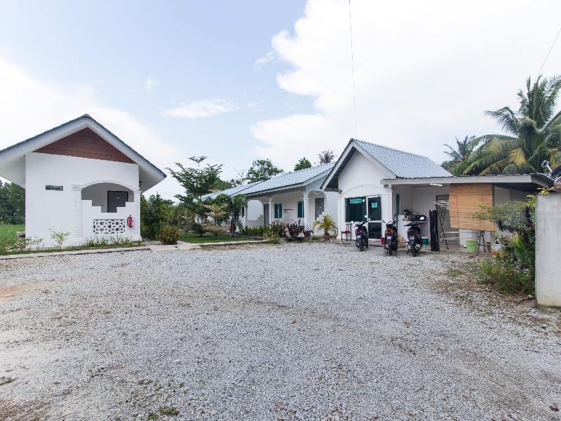 Alpha Motel Pantai Cenang  Exterior photo